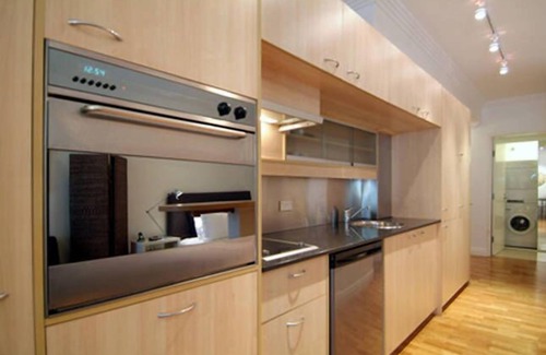 Potts Point Apartment | Potts Point Large Studio Apartment with Balcony