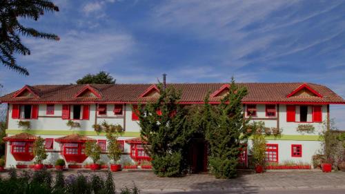 Vila Everest Hotel | Pousada Benevento