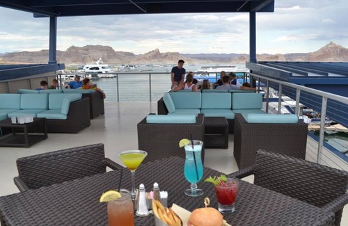 Wahweap Resort | Powell Lake Escape! Discover the Wonder of Western America!Parking, Sauna, Pool
