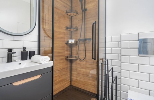 Nowe Miasto Apartment | Poznan Rataje Apartment by Renters