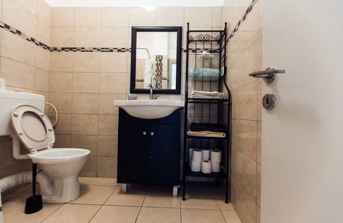 Netanya Apartment | Practical Kikar Netanya Apartment