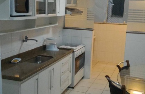 Guarapari Apartment | Praia do Morro 2 bedrooms with air conditioning, en suite, internet, garage.