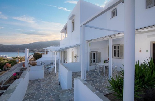 Platis Gialos Bed & Breakfast | Prasini Gonia