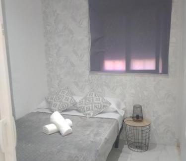 Palma-Palmilla Apartment | precioso apartamento moderno cerca del carrefour rosaleda