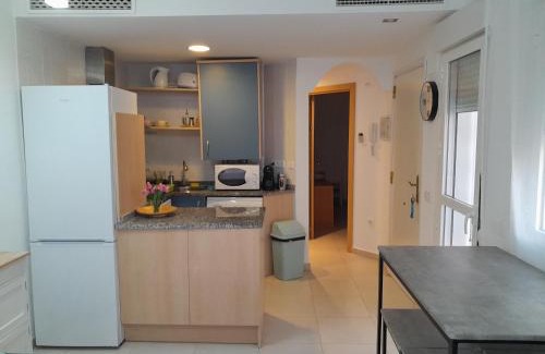 Puerto Rey Apartment | Preciso atico con jacuzzi en Laguna Beach