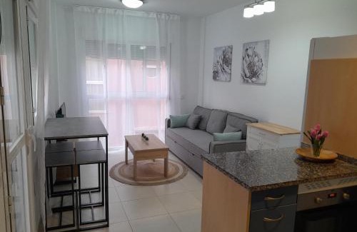 Puerto Rey Apartment | Preciso atico con jacuzzi en Laguna Beach