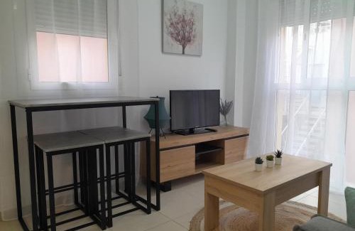 Puerto Rey Apartment | Preciso atico con jacuzzi en Laguna Beach
