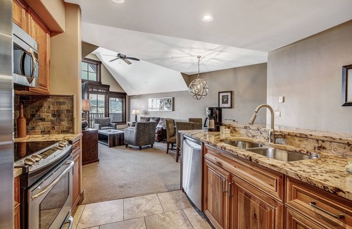 Breckenridge Condo | Premier 2br At The Base Of Peak 7 2 Bedroom Condo by RedAwning