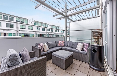 Auckland Central Business District Apartment | Premium 1BR Apartment at Princes Wharf