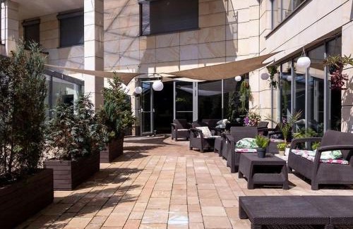 Krakow Apartment | Premium Apartment for Old Town & Jewish Quarter - Balcony plus Pool onsite