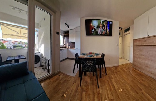 Meterize Apartment | Premium Studio Apartment