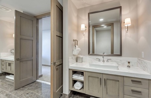 Deer Valley Apartment | Premium Three Bedroom 3 Apartment Hotel by RedAwning