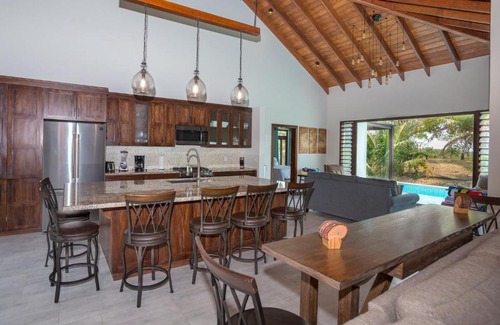 Pristine Bay House | Prestigious Casa Atlas Home