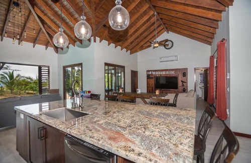 Pristine Bay House | Prestigious Casa Atlas Home