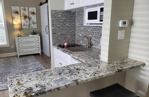 Carolina Forest Apartment | Pretty Peony Steps to Pool - Myrtle Beach SC