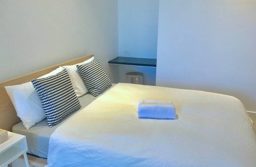 Melbourne Apartment | Pride Fawkner Apt *Balcony WIFI+POOL/GYM+Smart TV Netflix & Foxtel