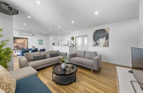 Ultimo Apartment | Prime 3BR Apt with Parking & ICC & DarlingHarbour-10 mins walk
