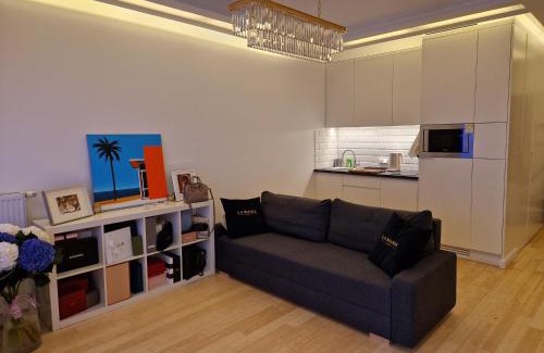 Muranow Apartment | Prime Warsaw - Ideal Location, Old Town, City Center