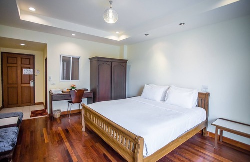 Chang Moi Hotel | Prince Hotel Chiang Mai