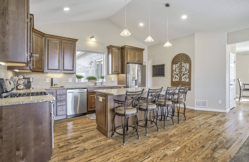 Gleneagle House | Pristine, Modern Home with Views, Pool Table, Sauna, Exercise Room, WiFi, Fire Places, 3 TVs, Space!