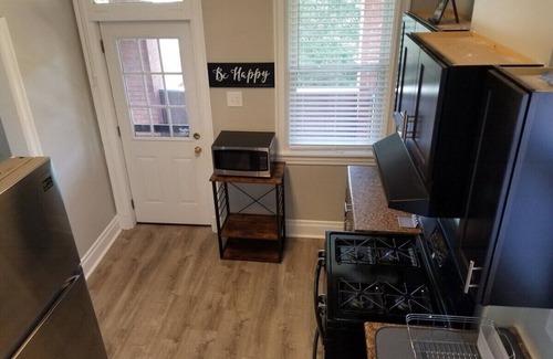 Brighton Heights Apartment | Private 3 bdrm Apt. Spacious, Clean and Convenient
