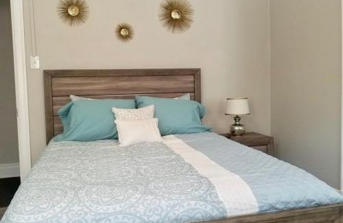 Brighton Heights House | Private 3 Bdrm Apt Spacious And Convenient