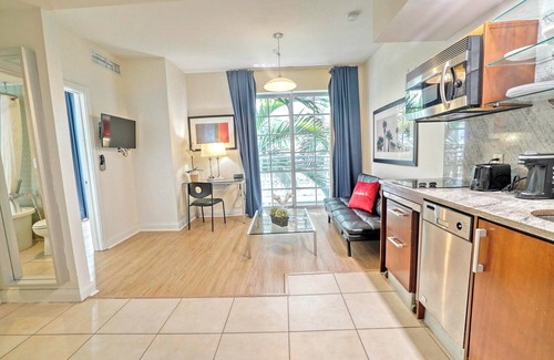 South Beach Apartment | Private Apartment at the Congress