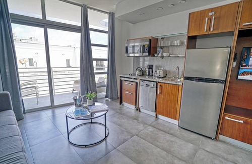 South Beach Apartment | Private Apartment at the Congress