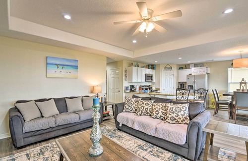 San Luis House | Private Beach Access: Coastal Freeport Home!
