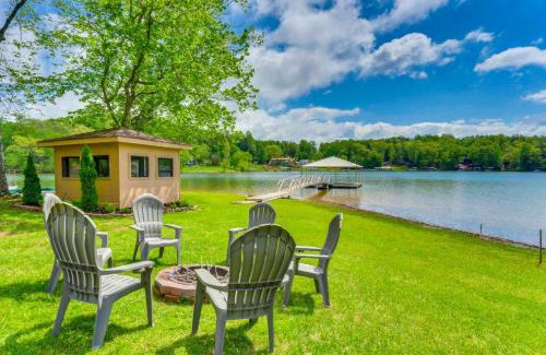 Hayesville House | Private Boat Dock and Grill Lake Chatuge Getaway!