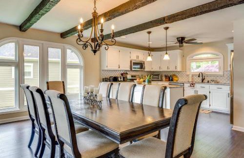Hayesville House | Private Boat Dock and Grill Lake Chatuge Getaway!