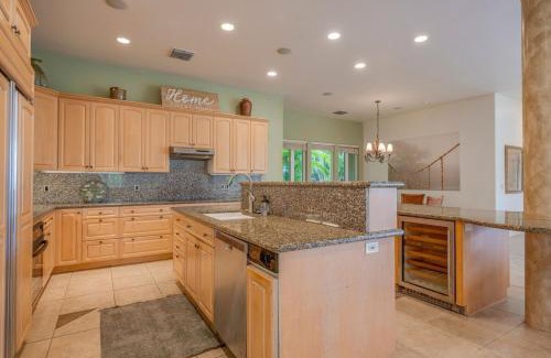 Wailea House | Private Escape with Open Layout Pool and 3King Beds