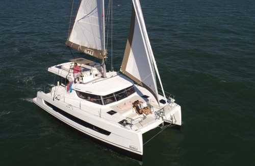 Barceloneta Boat Rental | Private Exclusive Catamaran 'Hang Loose'