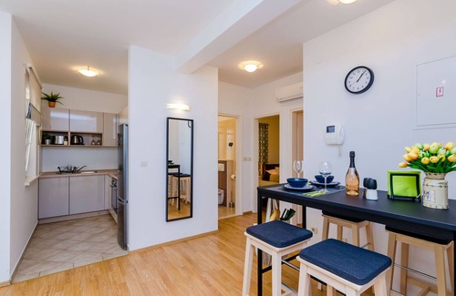 Ploce Apartment | Private Garden Apartment Dubrovnik - Two-Bedroom Apartment with Garden and Terrace