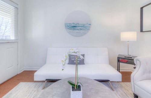 Midtown Apartment | Private gated cottage! Walk to Overton square!