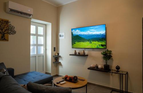 Lesvos Apartment | Private House, 10 min to Castle