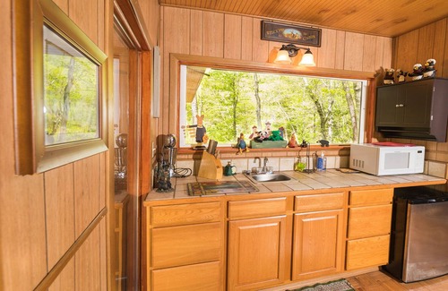 Sevierville Cabin | Private log cabin Chalet at the foot of the Smoky Mountains