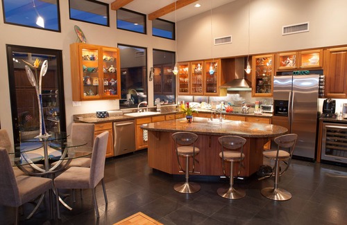 Siesta Foothills House | Private Modern Retreat with Private Pool