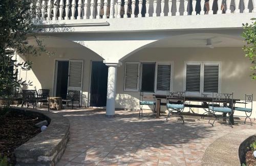 Przno Apartment | Private Patio Przno Steps to Beach 2 Bedroom 2 Parkings BBQ Villa Olive