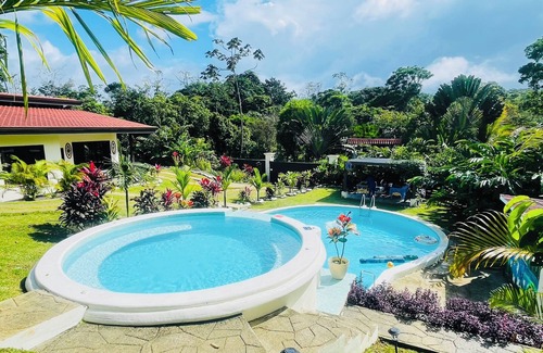 Chachagua House | Private Peaceful Villa near La Fortuna w/Large Pool Perfect for Large Groups