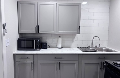 San Angelo Apartment | Private & pet friendly 1-bedroom upstairs apartment in San Angelo