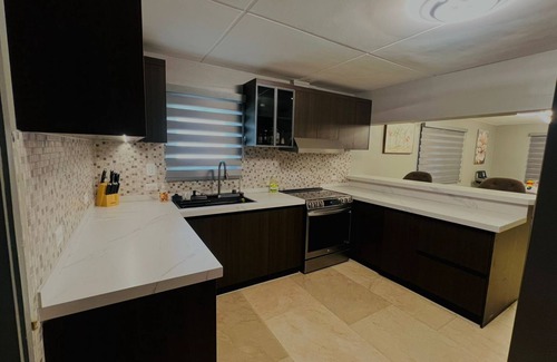 Tamuning House | Private Pool, Basketball Hoop, Pool Table & Pingpong – Ultimate Fun Retreat!