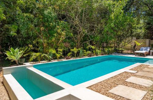 Diani Beach Villa | private pool cottage diani beach