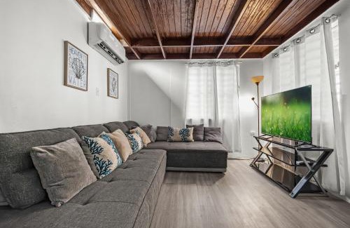 Aibonito Villa | Private Pool Pet-friendly Steps To The Beach