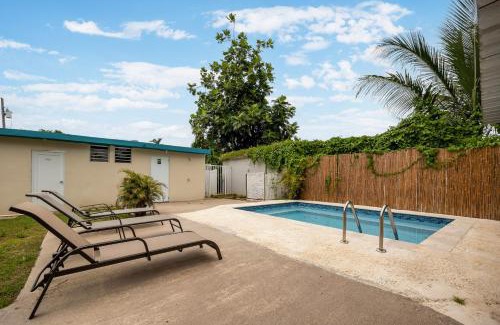 Aibonito Villa | Private Pool Pet-friendly Steps To The Beach