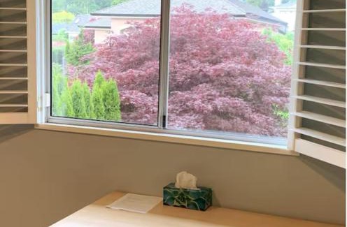 West Vancouver House | Private Room with Mountain view