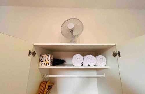 King's Cross Apartment | Private Rooms for 7 People with Bathroom