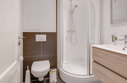Jordaan Bed & Breakfast | Private Studio with Patio in the heart of Amsterdam