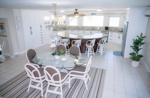 Long Key House | Private Waterfront Home, Heated Pool, Beach, Tiki w/Grill, Dock, Kayaks, Sunset