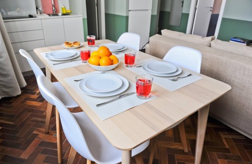 Santo Antonio Apartment | Prosecco Lifestyle in Lisbon by Misha s Place 4B